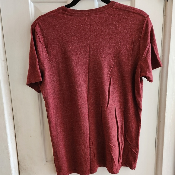 Old navy t-shirt - Picture 2 of 3